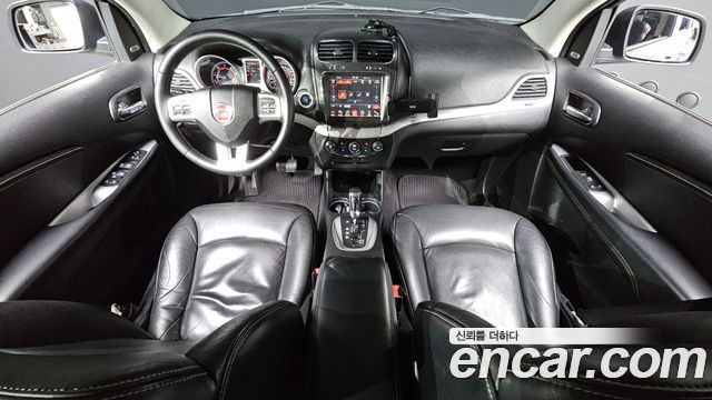 Fiat Freemont — interior