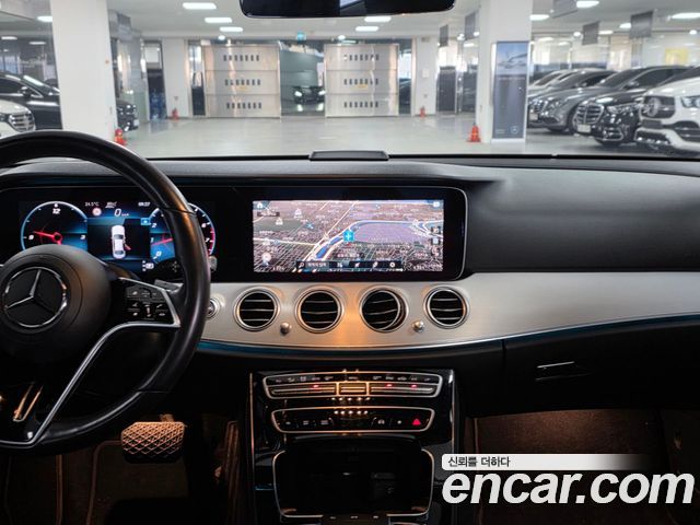 Mercedes-Benz E-Class — interior