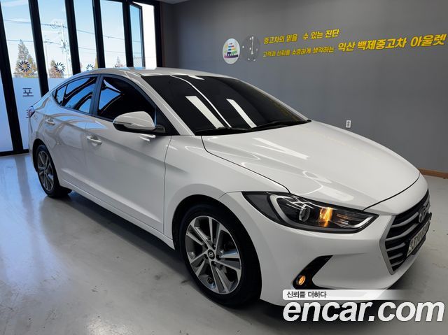 Hyundai Avante — exterior