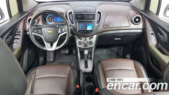 Chevrolet Korea Trax — interior