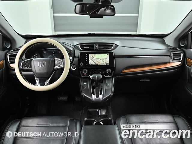 Honda CR-V — interior