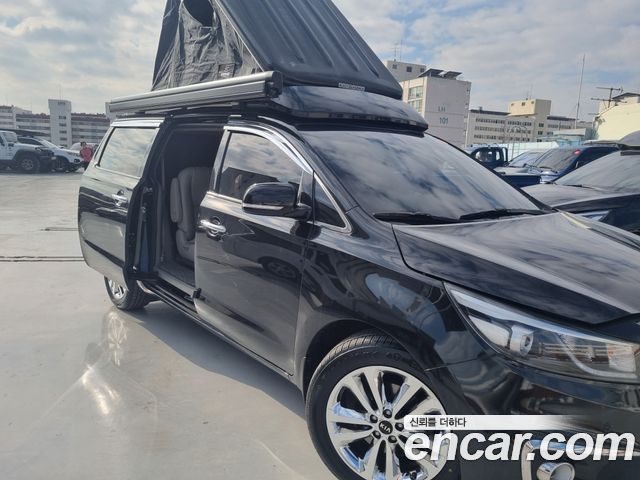 Kia Carnival — exterior