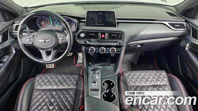 Genesis G70 — interior