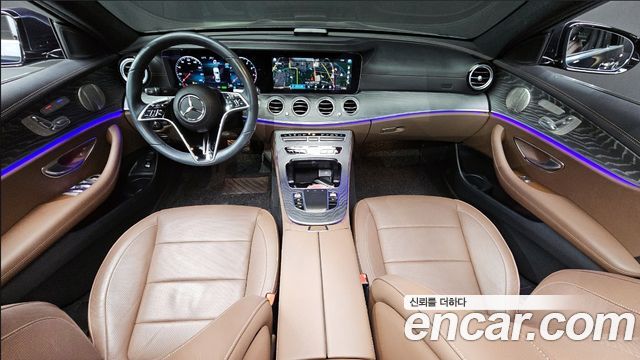 Mercedes-Benz E-Class — interior
