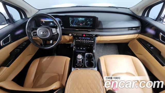 Kia Carnival — interior