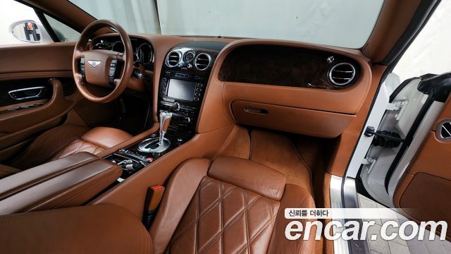 Bentley Continental — interior
