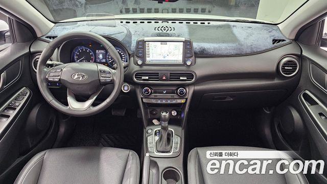 Hyundai Kona — interior
