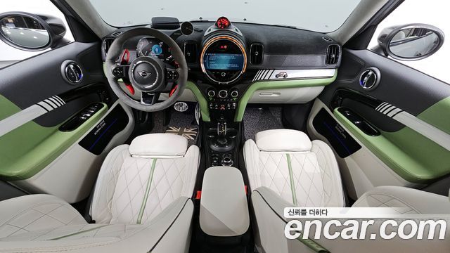 MINI Countryman — interior