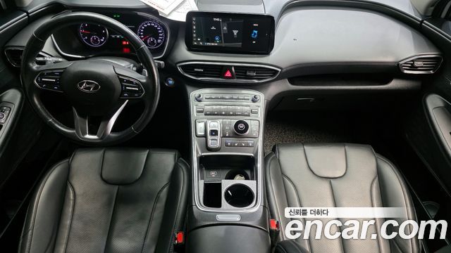 Hyundai Santa Fe — interior
