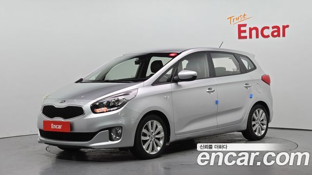 Kia Carens — exterior