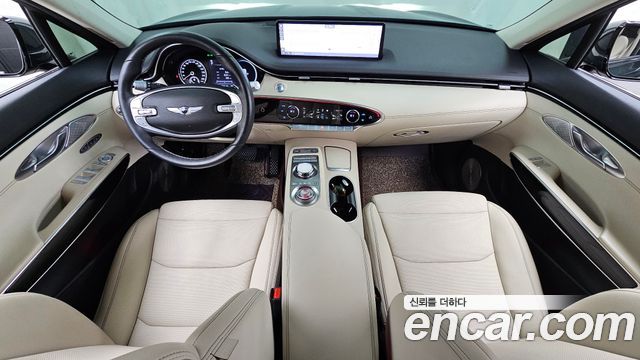 Genesis GV70 — interior