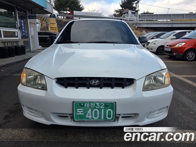 Hyundai Verna — exterior