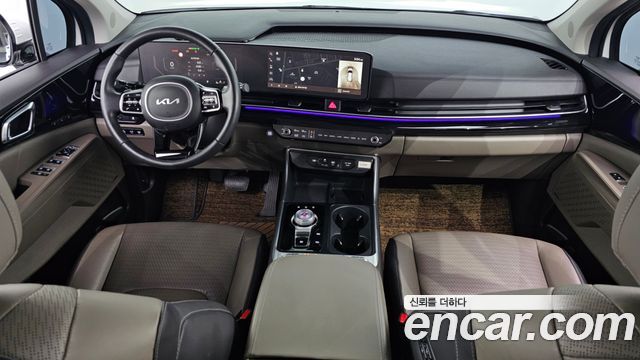 Kia Carnival — interior