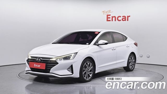 Hyundai Avante — exterior