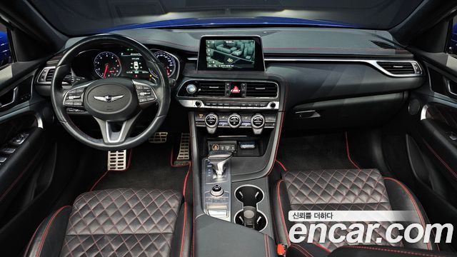Genesis G70 — interior