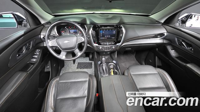 Chevrolet Korea Traverse — interior