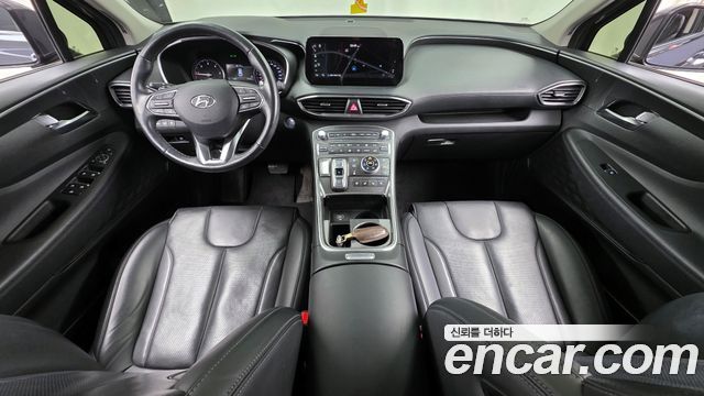 Hyundai Santa Fe — interior