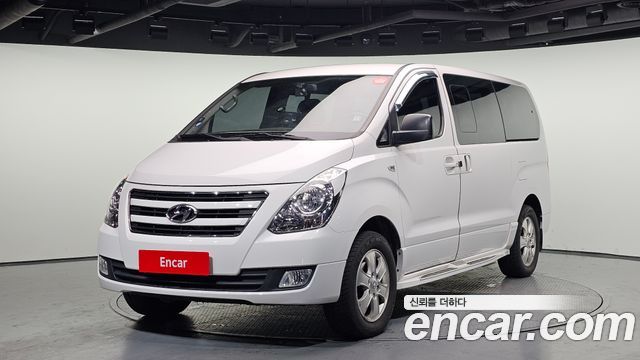 Hyundai Starex