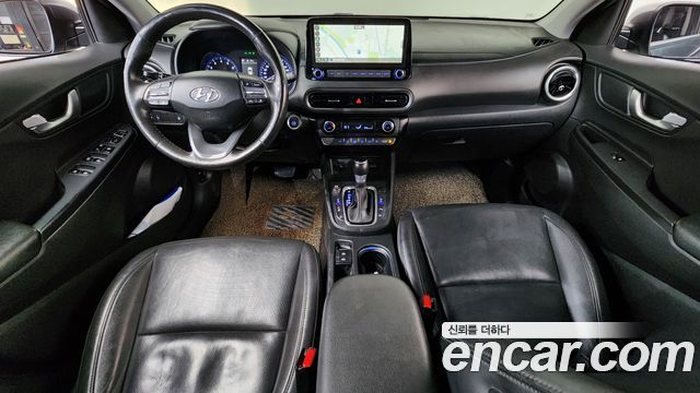 Hyundai Kona — interior
