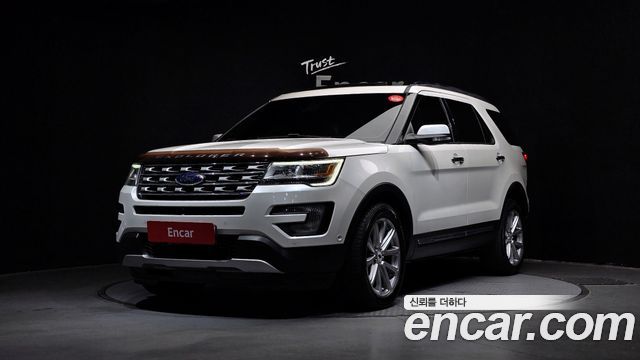 Ford Explorer — exterior
