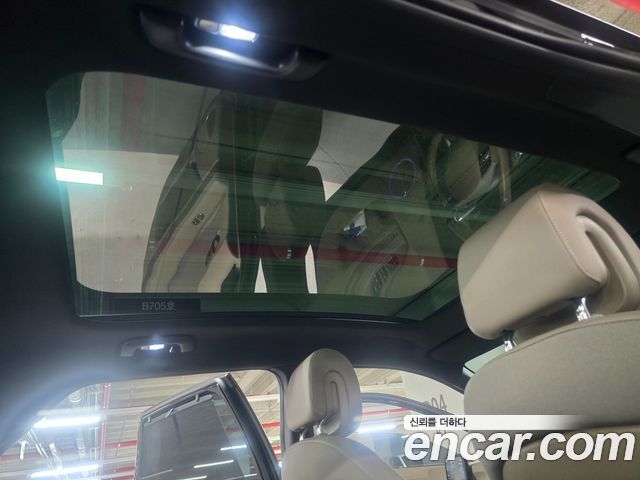 Hyundai IONIQ 5 — interior