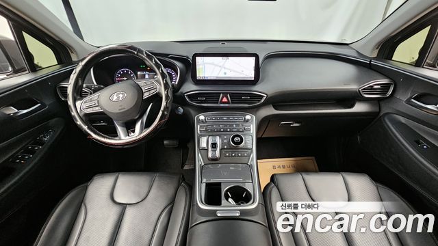 Hyundai Santa Fe — interior