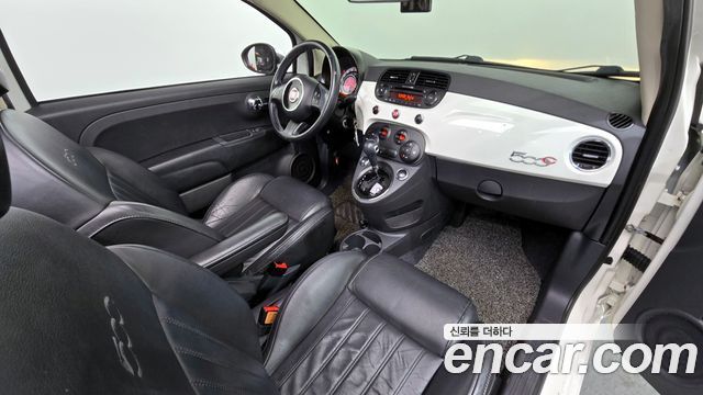 Fiat 500 — interior