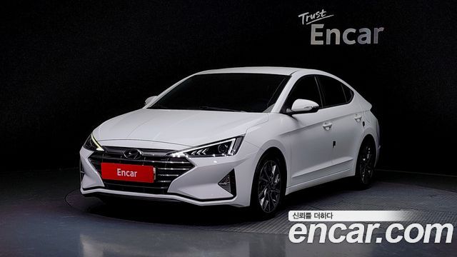 Hyundai Avante — exterior