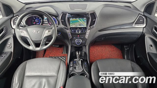 Hyundai Santa Fe — interior