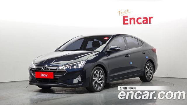 Hyundai Avante — exterior
