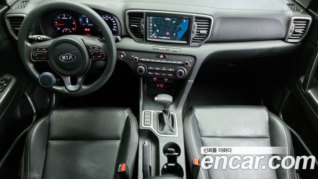 Kia Sportage — interior