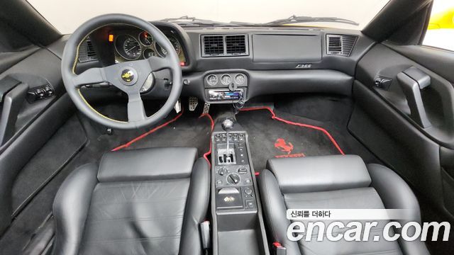 Ferrari F355 — interior
