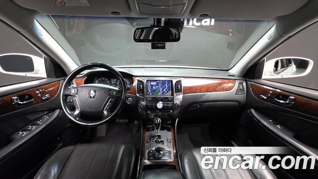 Hyundai Equus — interior