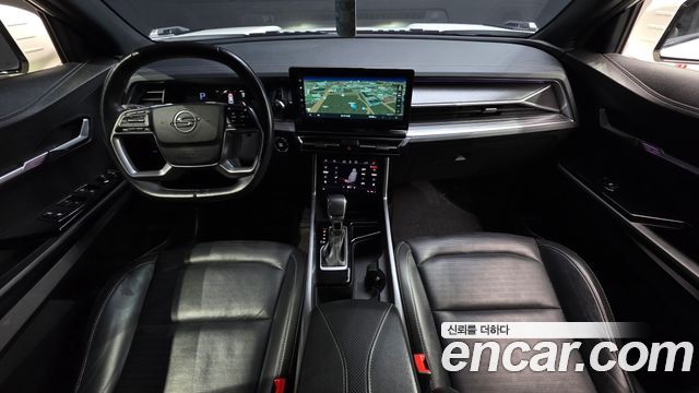 KG Mobility Torres — interior