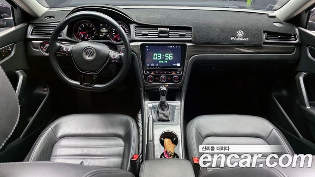 Volkswagen Passat — interior