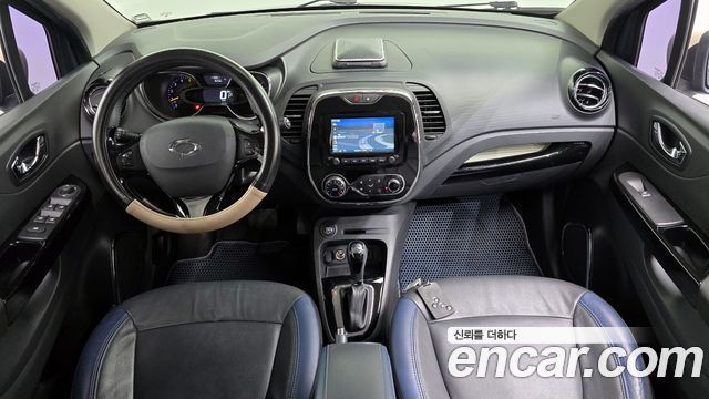 Renault Korea QM3 — interior