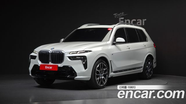 BMW X7 — exterior
