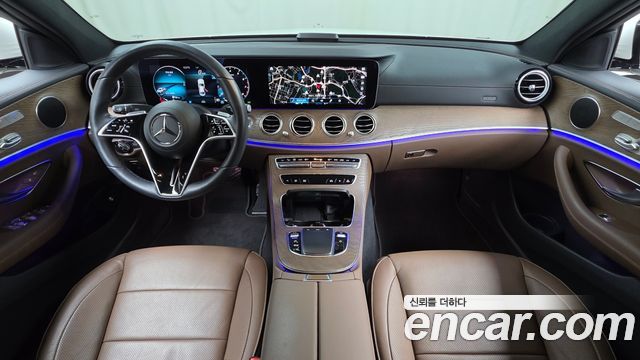 Mercedes-Benz E-Class — interior