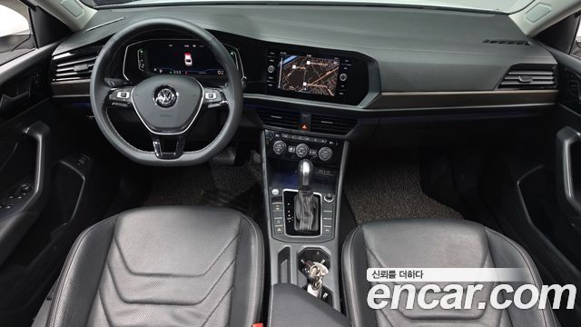 Volkswagen Jetta — interior