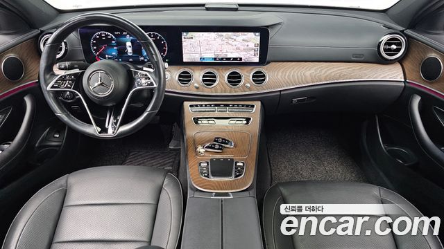 Mercedes-Benz E-Class — interior