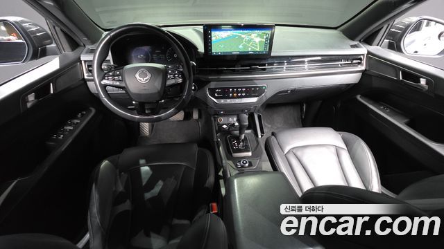 KG Mobility Rexton — interior