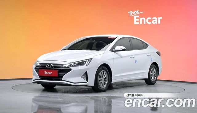 Hyundai Avante — exterior
