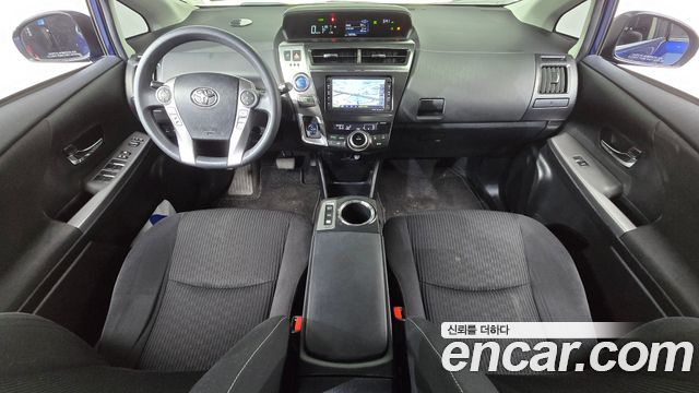 Toyota Prius — interior