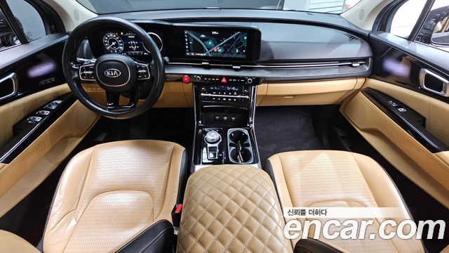 Kia Carnival — interior