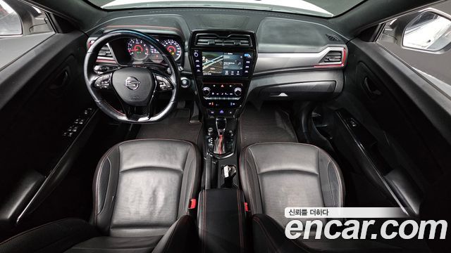 KG Mobility Tivoli — interior