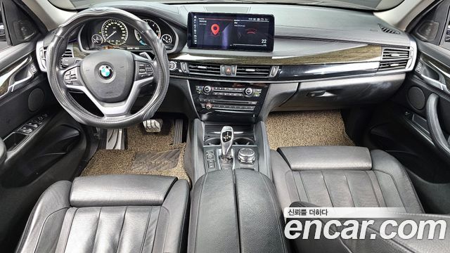 BMW X6 — interior