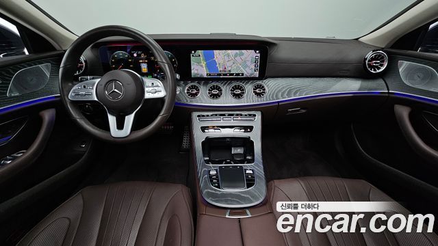 Mercedes-Benz CLS-Class — interior
