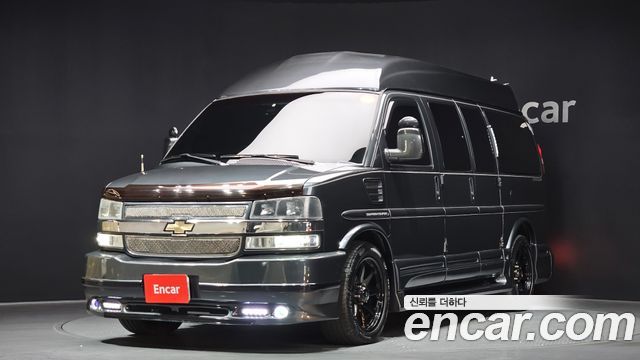 Chevrolet Express Van — exterior