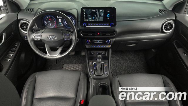 Hyundai Kona — interior