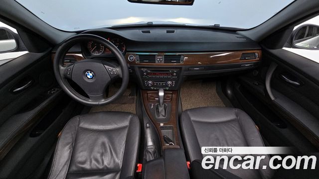 BMW 3 Series — interior